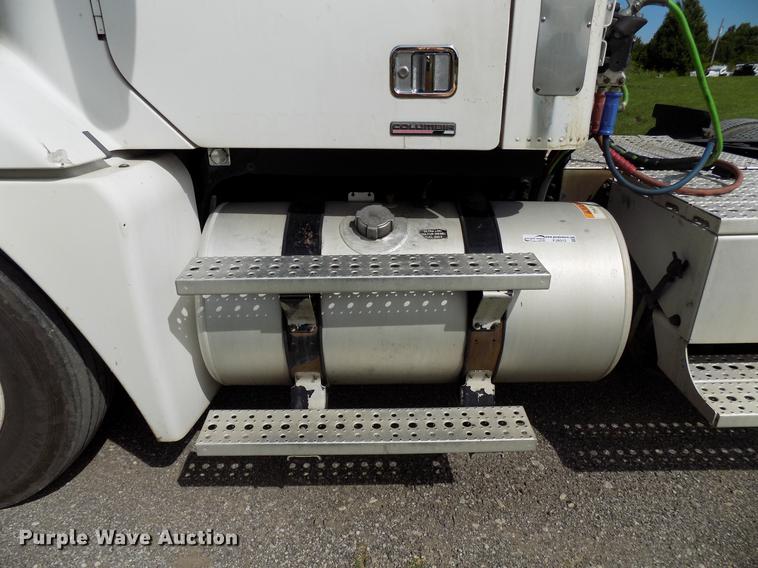 image for item FJ9312 2009 Freightliner Century Class semi truck