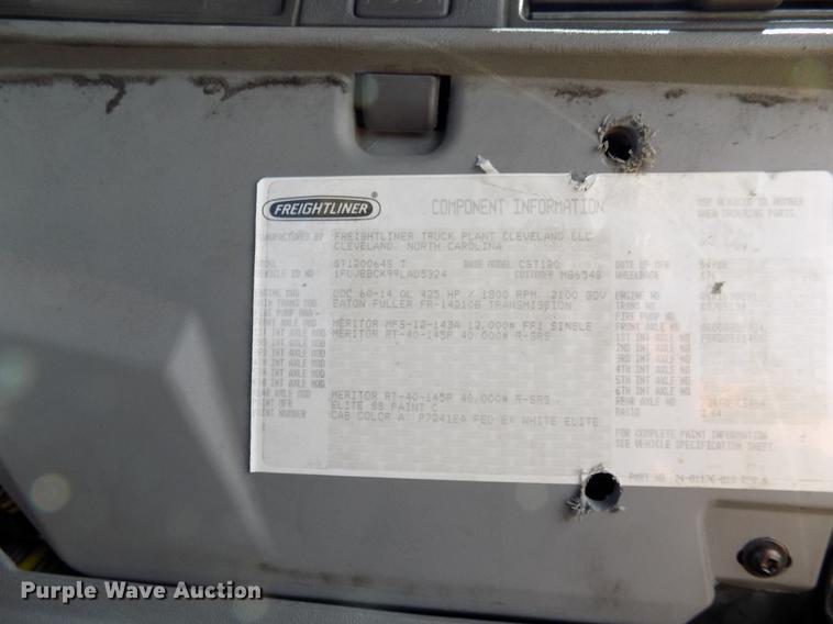 image for item FJ9312 2009 Freightliner Century Class semi truck