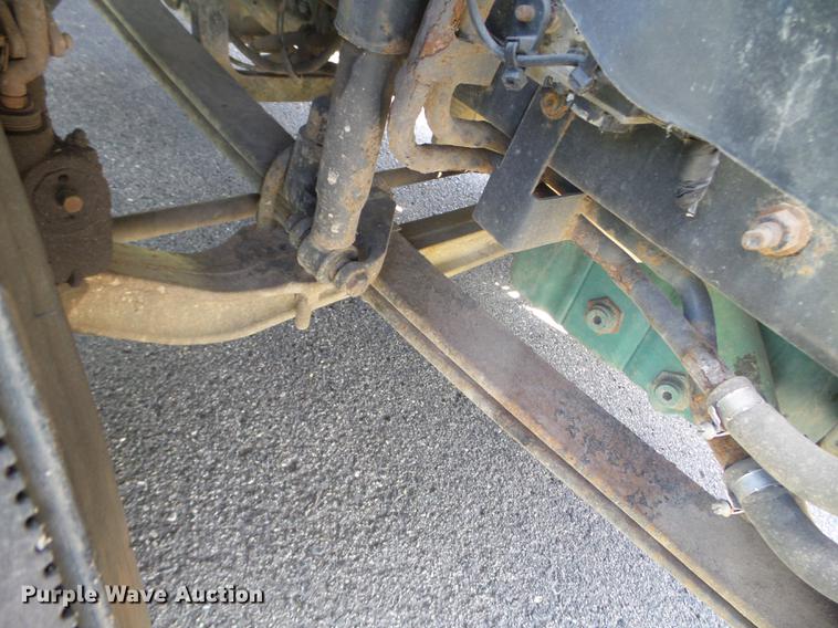 image for item FM9362 2010 Volvo VN semi truck