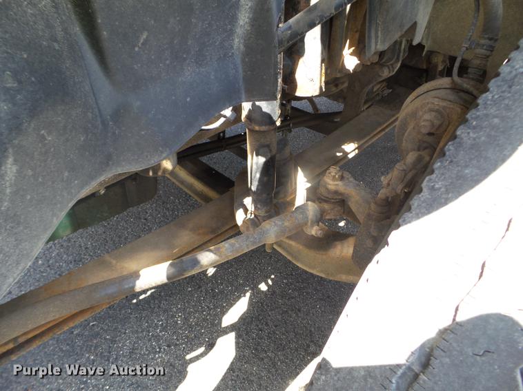 image for item FM9362 2010 Volvo VN semi truck