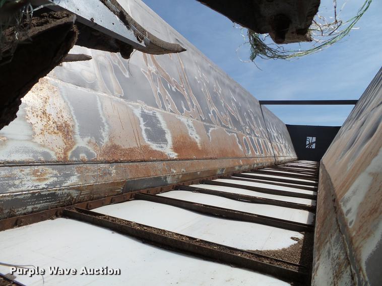 image for item FM9370 1993 Red River live bottom trailer