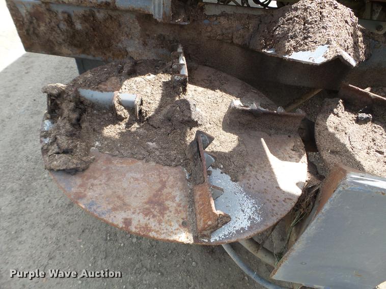 image for item FM9370 1993 Red River live bottom trailer