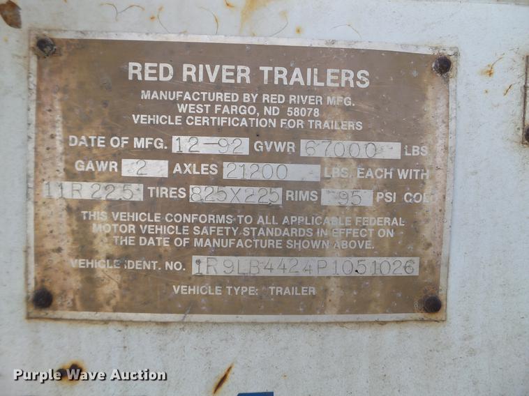image for item FM9370 1993 Red River live bottom trailer