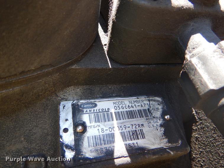 image for item FT9509 1997 Utility VS2R refrigerated van trailer