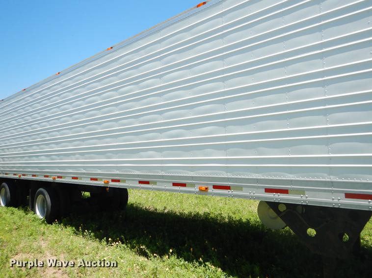 image for item FT9509 1997 Utility VS2R refrigerated van trailer