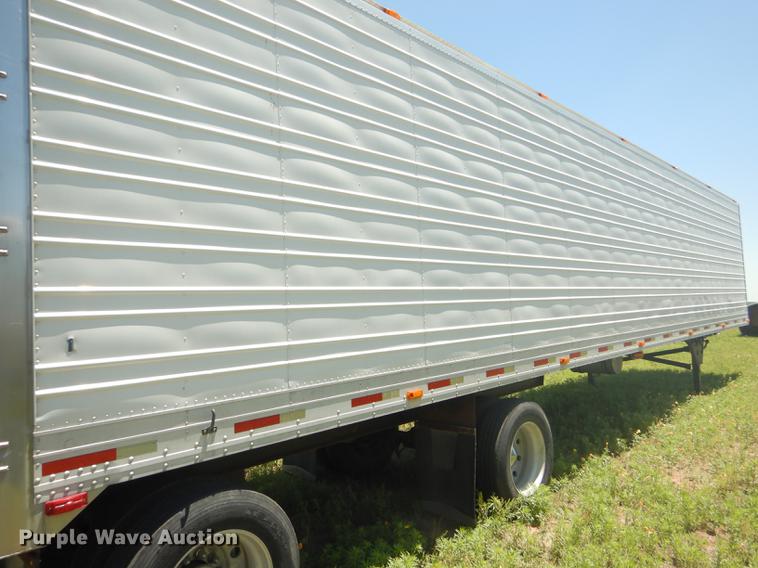 image for item FT9509 1997 Utility VS2R refrigerated van trailer