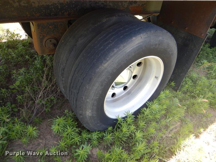 image for item FT9509 1997 Utility VS2R refrigerated van trailer