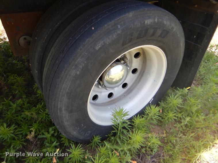 image for item FT9509 1997 Utility VS2R refrigerated van trailer