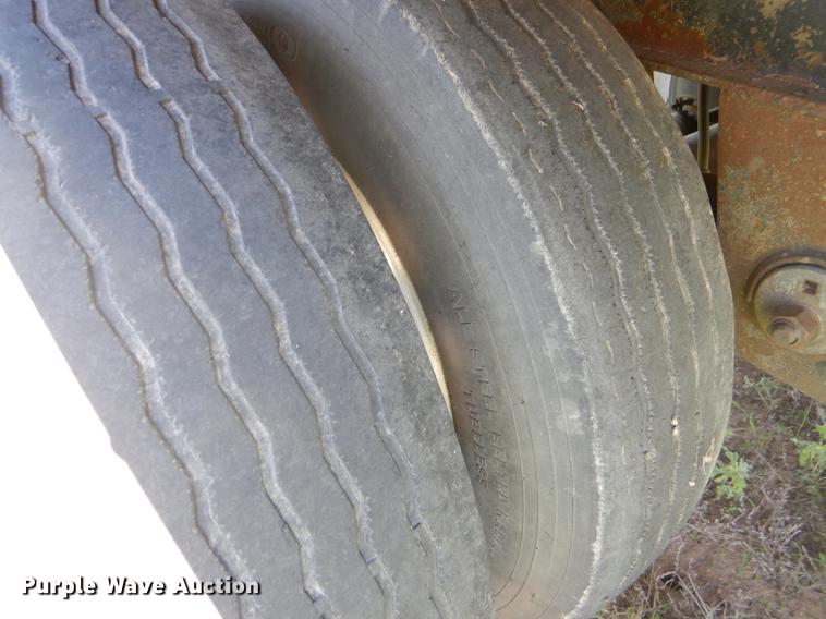 image for item FT9509 1997 Utility VS2R refrigerated van trailer