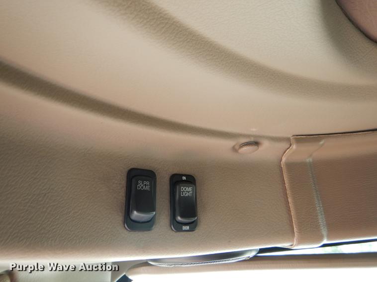 image for item FT9621 2007 International 9400i semi truck