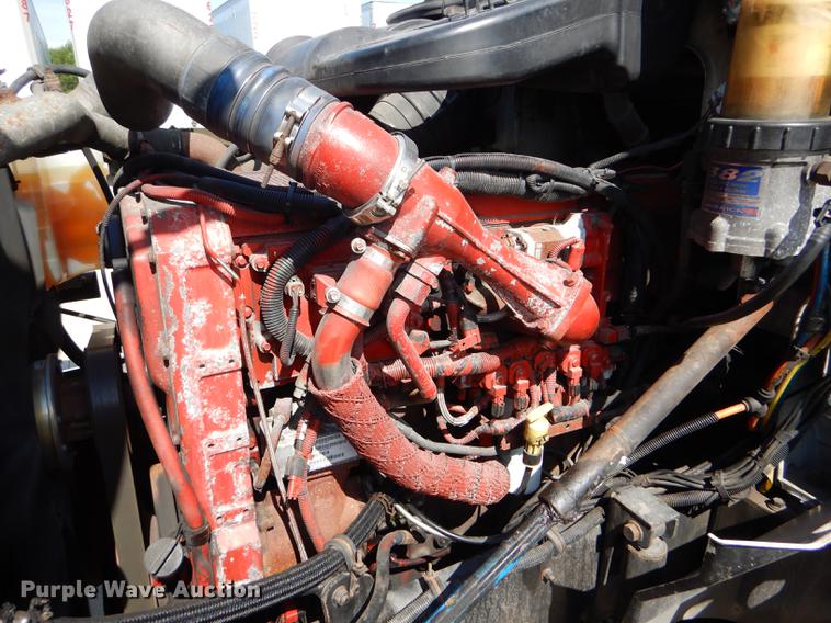 image for item FT9621 2007 International 9400i semi truck