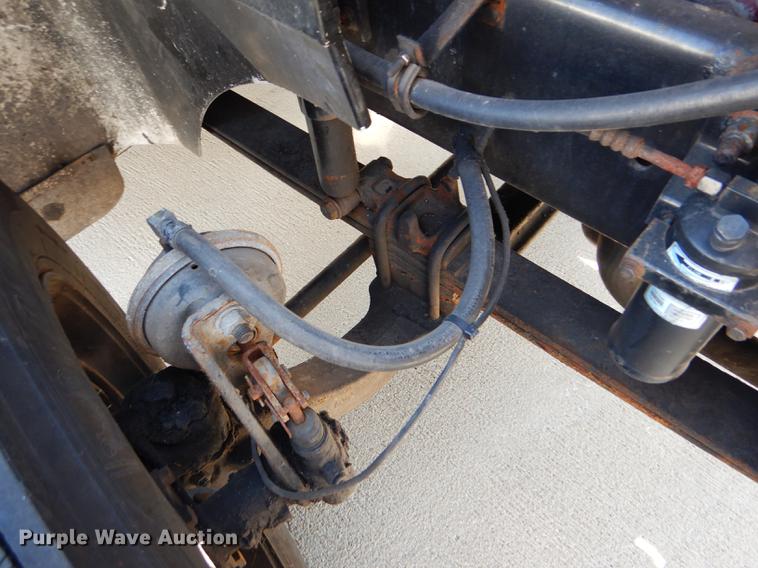 image for item FT9621 2007 International 9400i semi truck