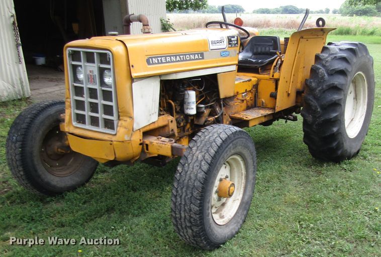 image for item DB4949 International 2400A tractor
