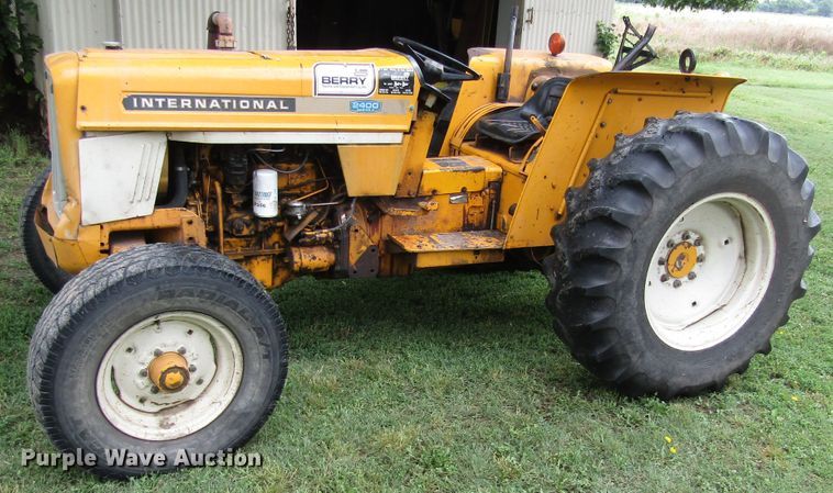 image for item DB4949 International 2400A tractor