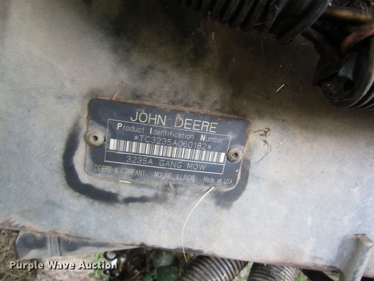 image for item DB4950 John Deere 3235A fairway mower