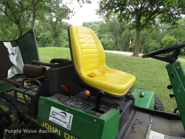 image for item DB4950 John Deere 3235A fairway mower