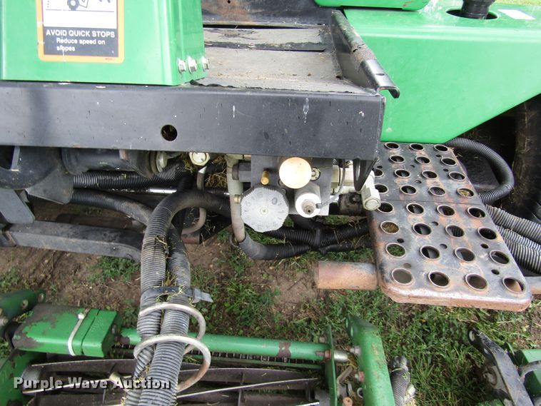 image for item DB4950 John Deere 3235A fairway mower