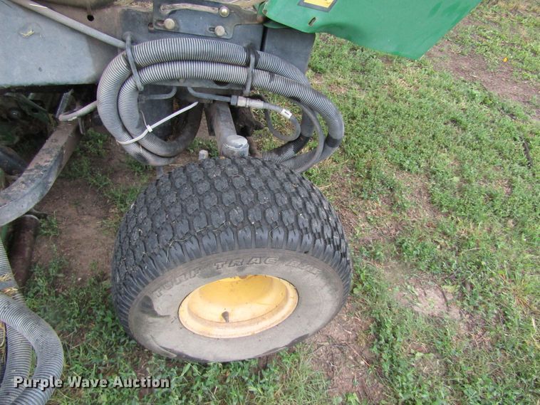 image for item DB4950 John Deere 3235A fairway mower