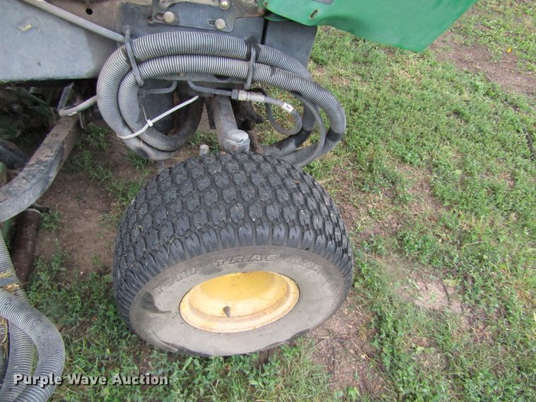 image for item DB4950 John Deere 3235A fairway mower