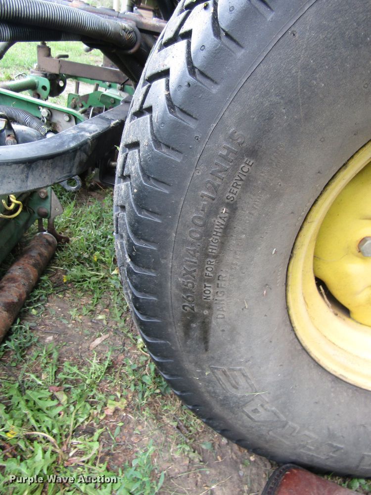image for item DB4950 John Deere 3235A fairway mower
