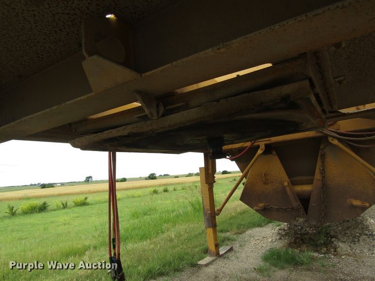 image for item DB4952 1982 Timpte bottom dump trailer