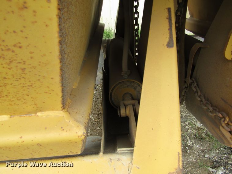 image for item DB4952 1982 Timpte bottom dump trailer