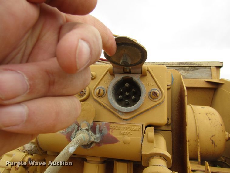 image for item DB4952 1982 Timpte bottom dump trailer