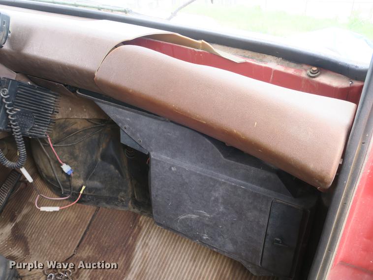 image for item DB8769 1982 Ford 700 dump truck