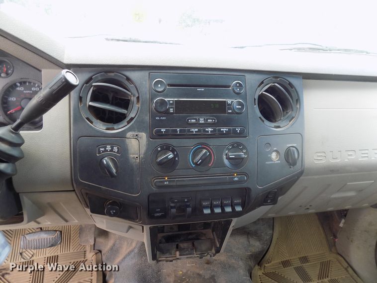 image for item DB9505 2008 Ford F550 flatbed pickup truck