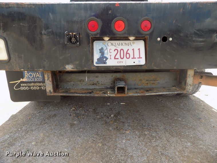 image for item DB9505 2008 Ford F550 flatbed pickup truck