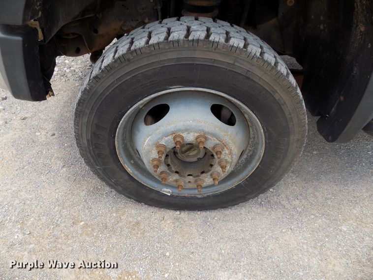 image for item DB9505 2008 Ford F550 flatbed pickup truck