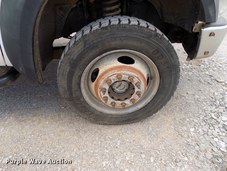 image for item DB9505 2008 Ford F550 flatbed pickup truck