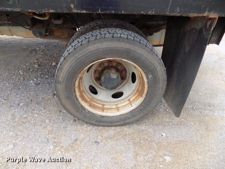 image for item DB9505 2008 Ford F550 flatbed pickup truck