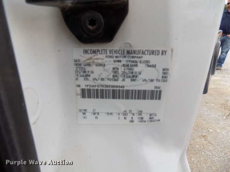 image for item DB9505 2008 Ford F550 flatbed pickup truck