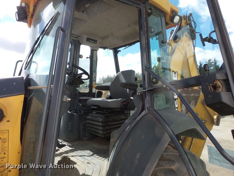 image for item DC4545 2006 John Deere 310SG backhoe