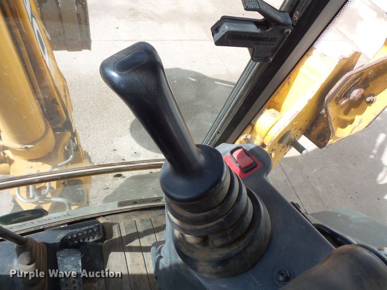 image for item DC4545 2006 John Deere 310SG backhoe