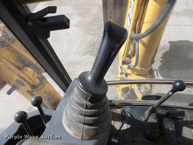 image for item DC4545 2006 John Deere 310SG backhoe