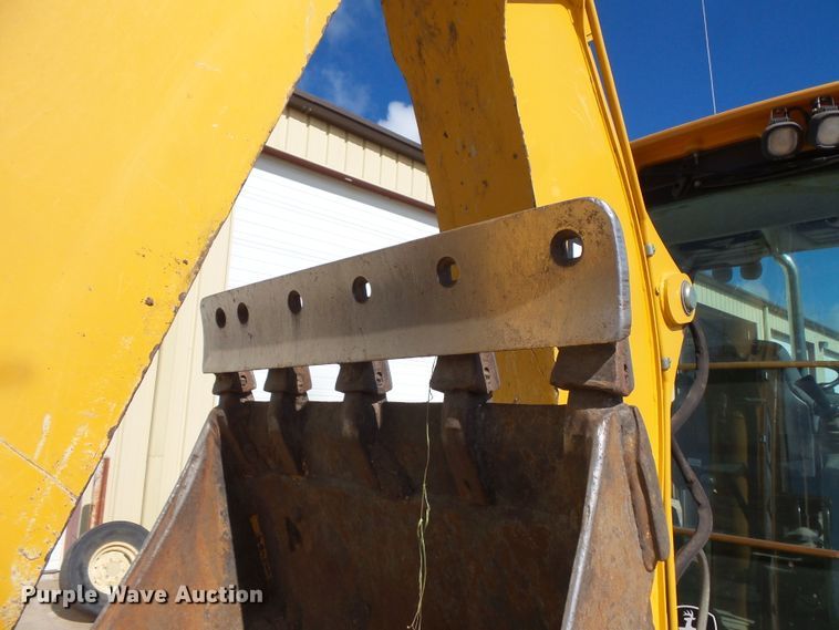 image for item DC4545 2006 John Deere 310SG backhoe