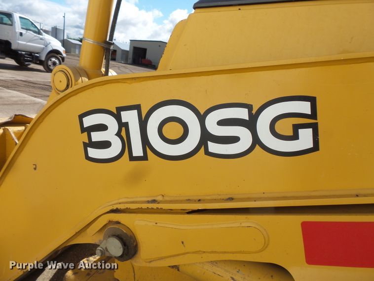 image for item DC4545 2006 John Deere 310SG backhoe