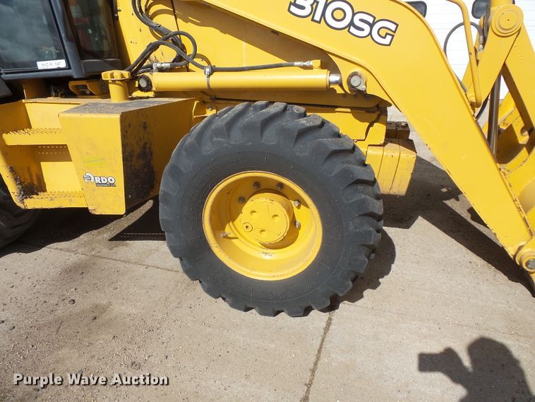 image for item DC4545 2006 John Deere 310SG backhoe