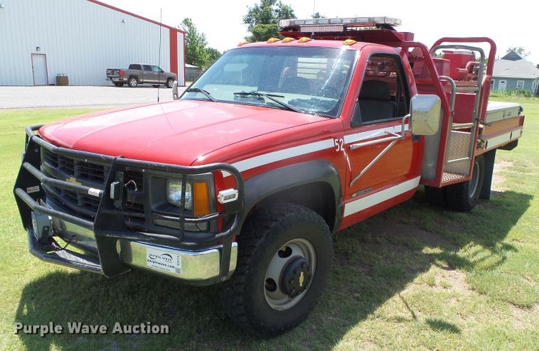 image for item DC5119 2000 Chevrolet K3500 brush fire truck