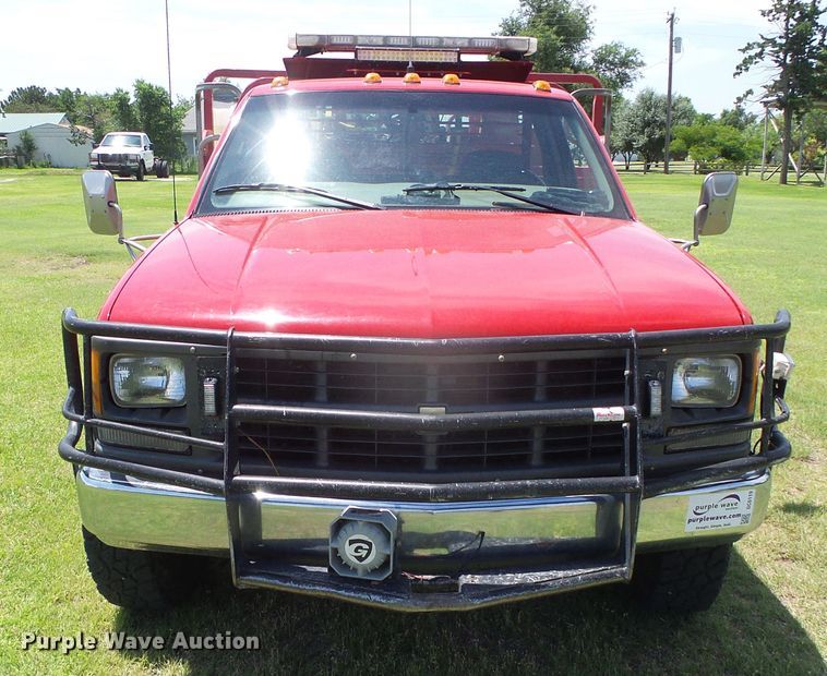 image for item DC5119 2000 Chevrolet K3500 brush fire truck