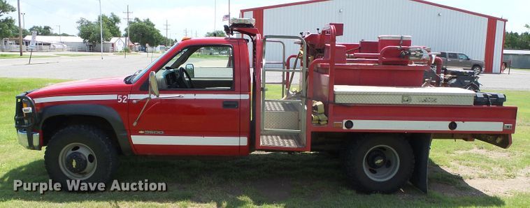 image for item DC5119 2000 Chevrolet K3500 brush fire truck