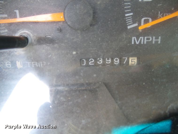 image for item DC5119 2000 Chevrolet K3500 brush fire truck