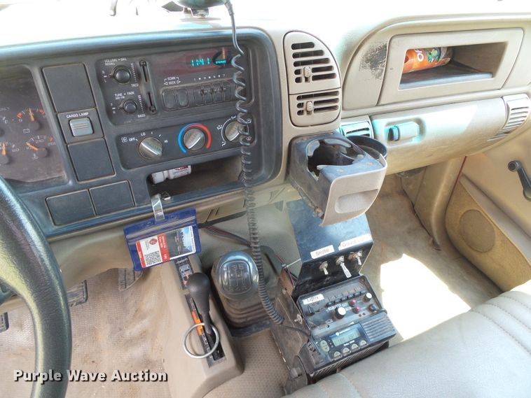 image for item DC5119 2000 Chevrolet K3500 brush fire truck