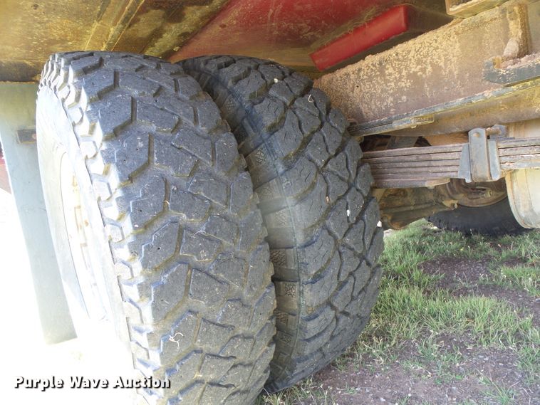 image for item DC5119 2000 Chevrolet K3500 brush fire truck