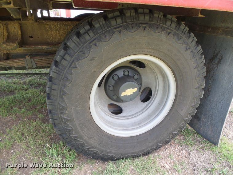 image for item DC5119 2000 Chevrolet K3500 brush fire truck