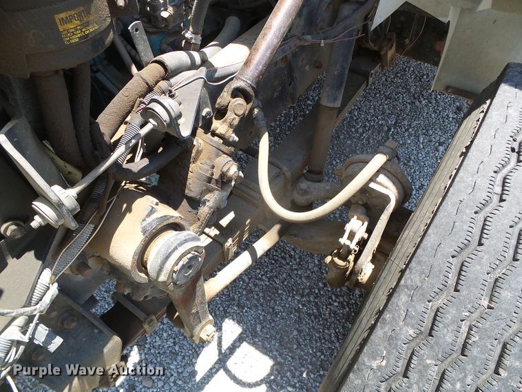 image for item DC5120 1995 International 4900 bucket truck