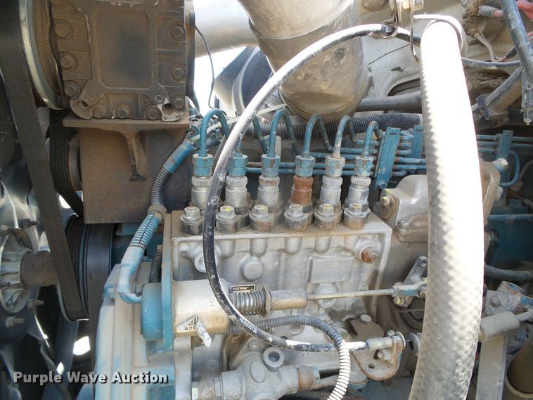 image for item DC5120 1995 International 4900 bucket truck