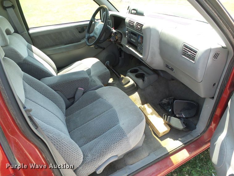 image for item DC5121 1996 GMC Sonoma SLS pickup truck